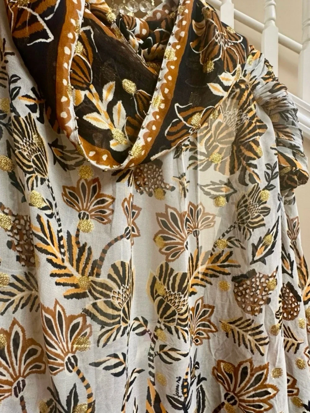 FARM Rio Floral Metallic Accent Blouse in Ivory and Gold Embellishments XL
